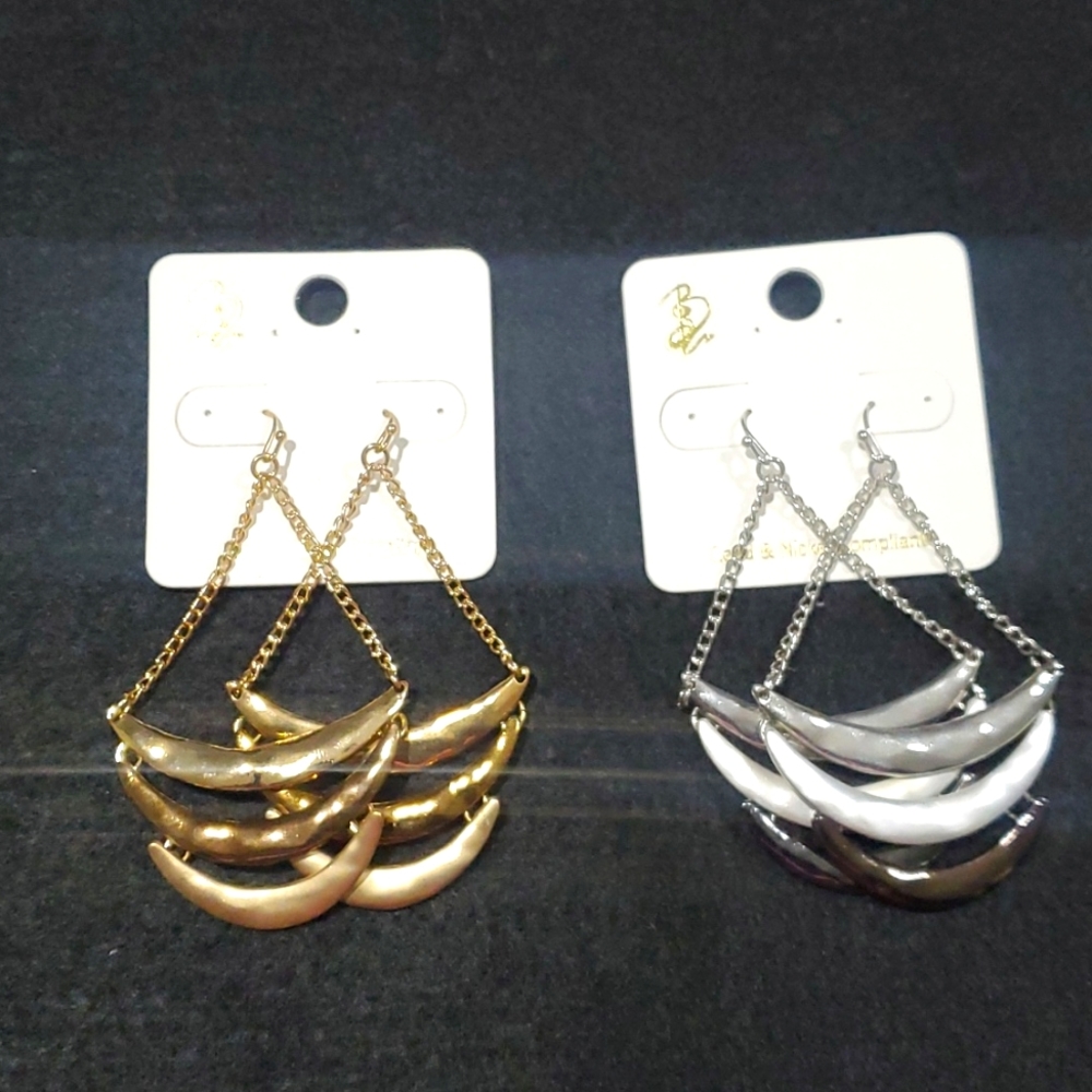NWOT Set of 2 Gold and Silver Tricolor Triple Tear Crescent  Dangle Earrings.